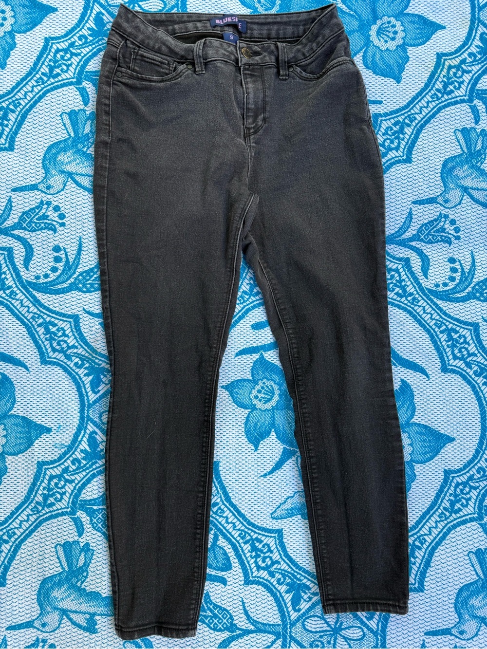 BLUE SPICE Faded Black Charcoal Skinny Jeans Size 9 Stretch Denim